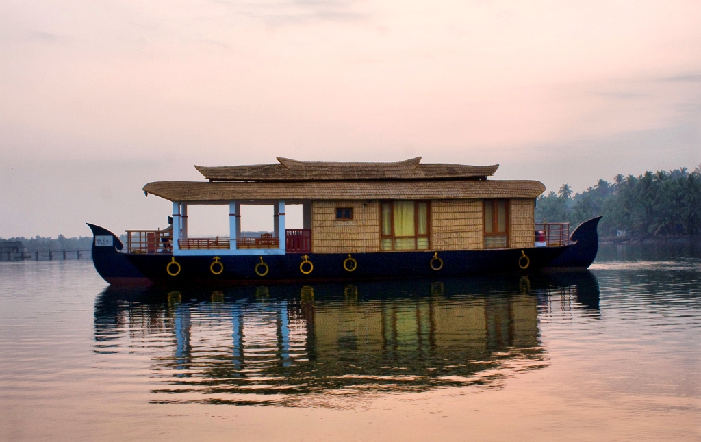 Premium Houseboat Service at Bekal
